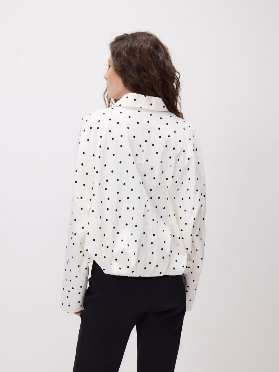 Women's Oversized Shirt with Classic Collar and Black Polka Dot Pattern