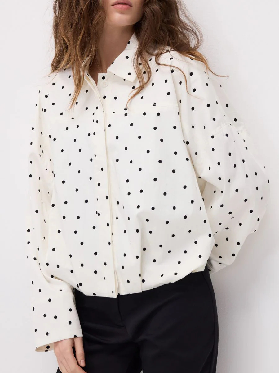 Women's Oversized Shirt with Classic Collar and Black Polka Dot Pattern