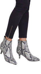 Women's Leopard Print Moccasins with Decorative Bow