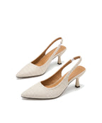 Damskie czółenka slingback, para w ujęciu trzy czwarte z przodu