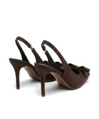Brązowe damskie czółenka slingback z zamszu z kokardką, widok od tyłu