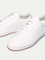Women's Sneakers with Smooth Upper and Contrasting Brown Sole Edge
