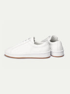 Women's Sneakers with Smooth Upper and Contrasting Brown Sole Edge