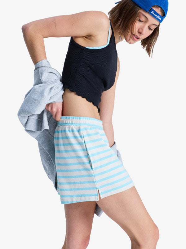 Women's Shorts in Horizontal Stripes with Elastic Waist and Loose Fit