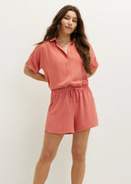 Women's Shorts with Elastic Waist and Short Wide Leg
