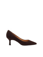 Women's stiletto heels with pointed toe on a low heel