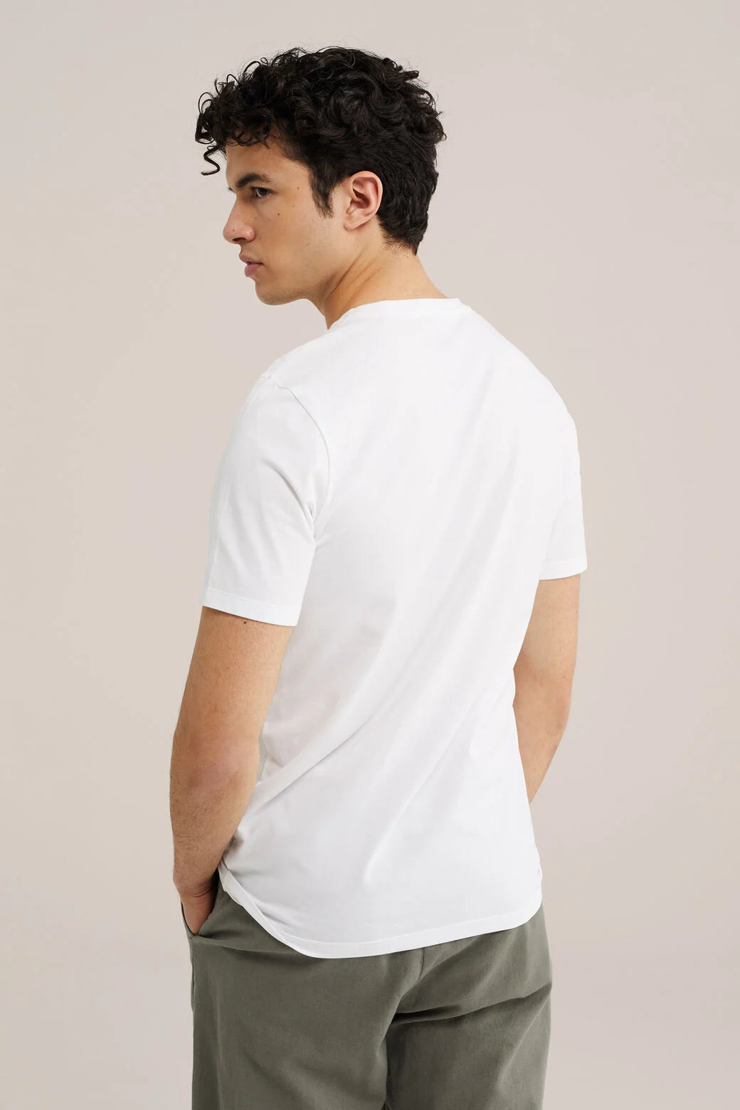 Men's Short Sleeve T-Shirt with Round Neck