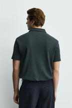 Men's waffle-textured polo shirt