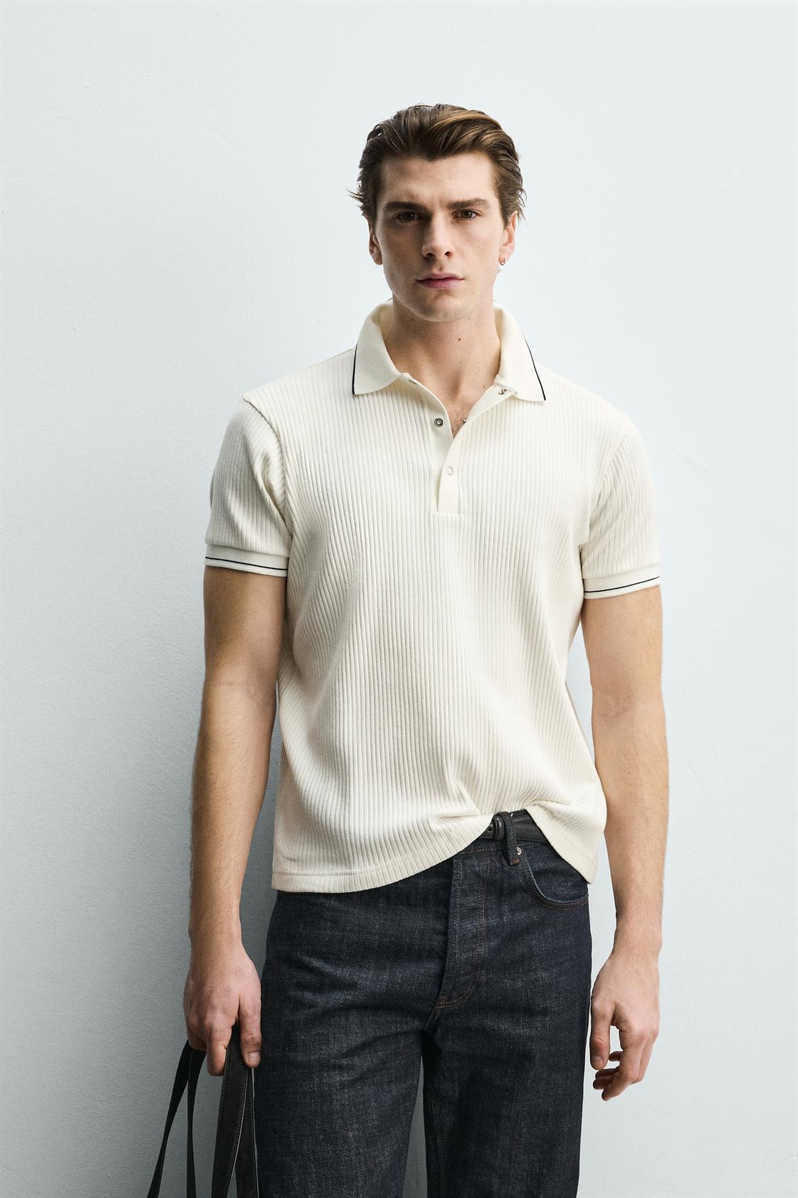 Men's polo shirt made of ribbed knit with a regular fit