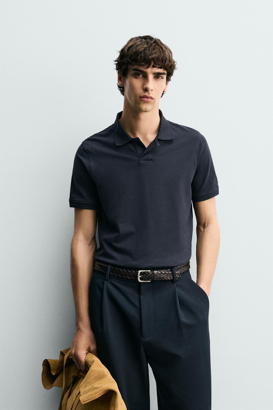 Men's polo shirt made of structured pique