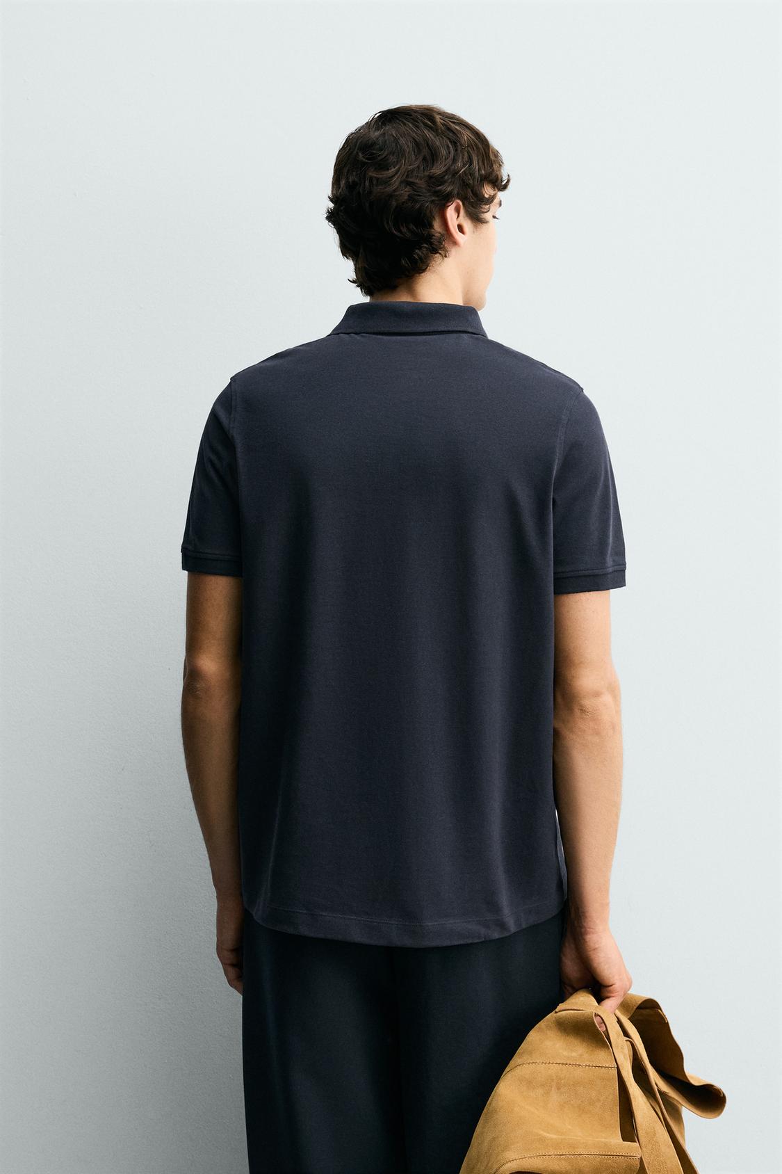 Men's polo shirt made of structured pique