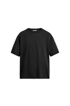 Men's short-sleeve shirt with a shorter cut