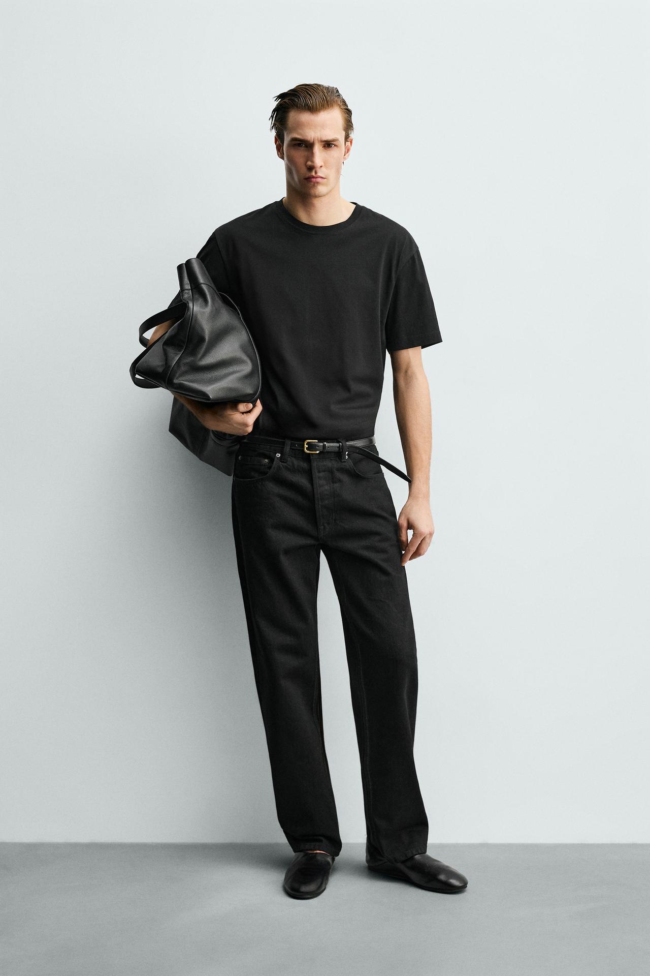 Men's short-sleeve shirt with a shorter cut