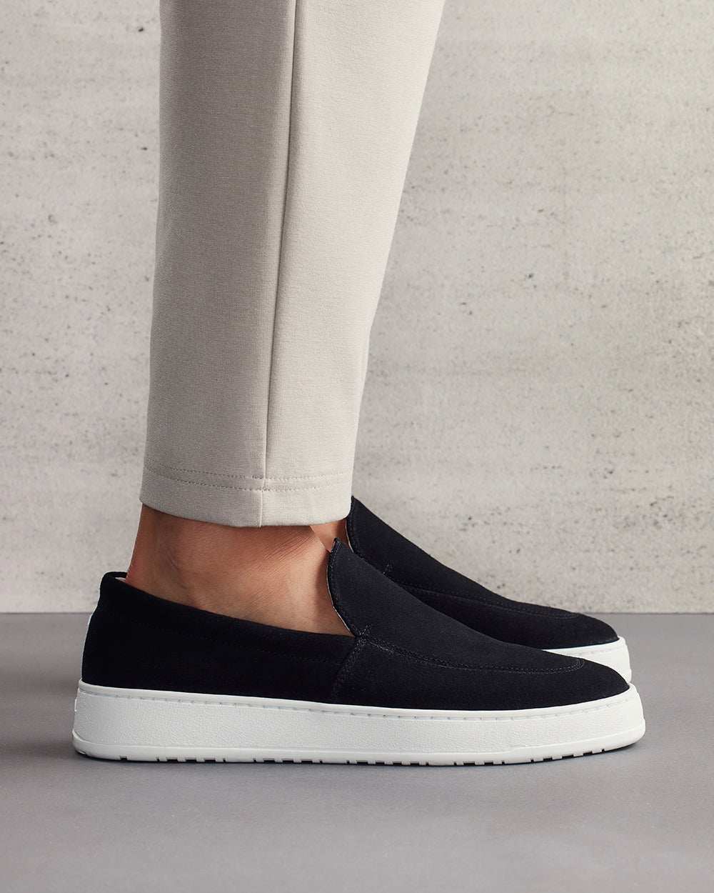 Men's Slip-On Loafers with Smooth Upper on Contrasting White Sole