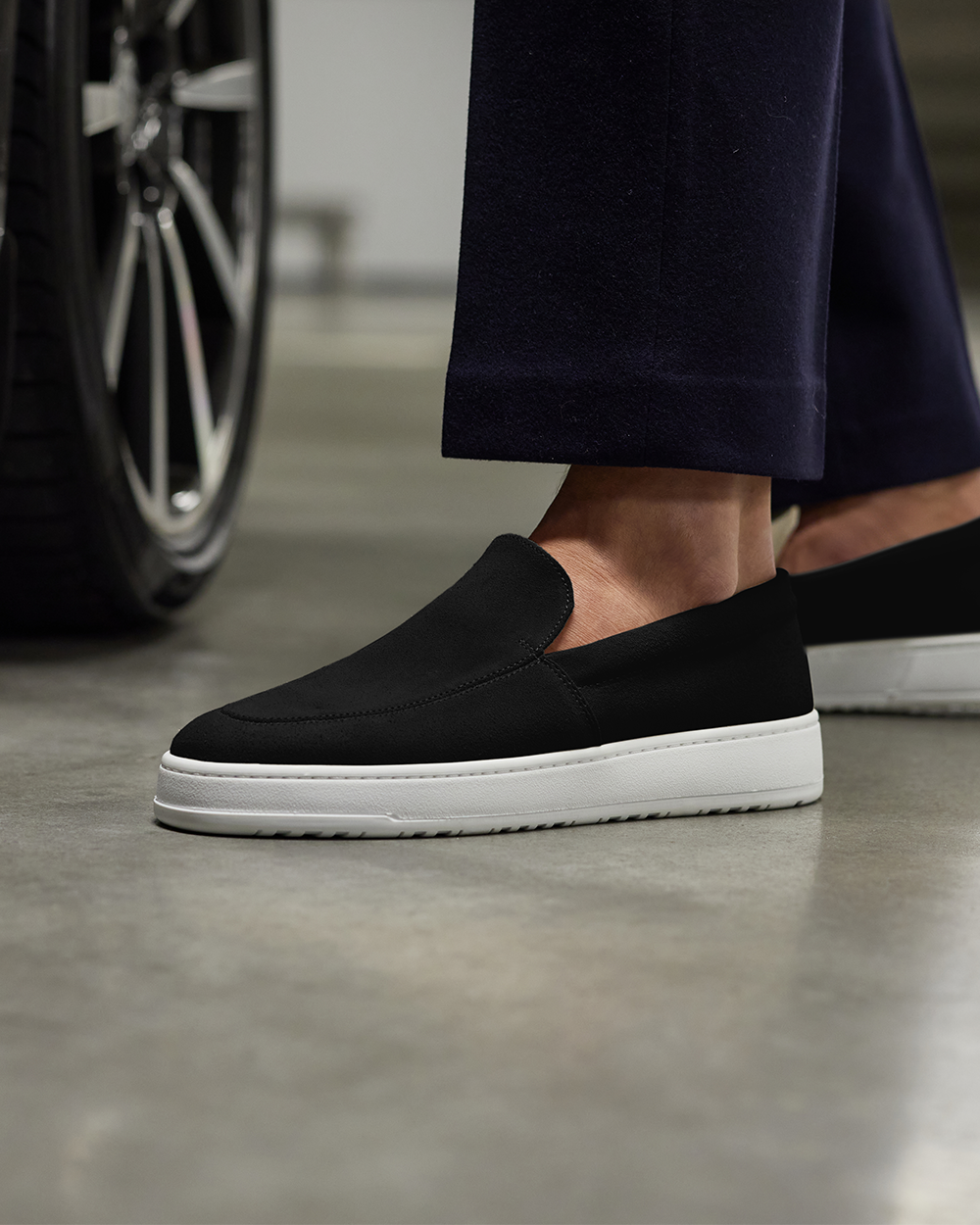 Men's Slip-On Loafers with Smooth Upper on Contrasting White Sole