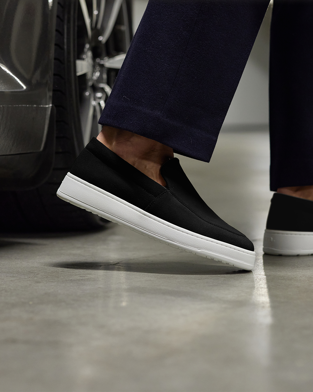 Men's Slip-On Loafers with Smooth Upper on Contrasting White Sole