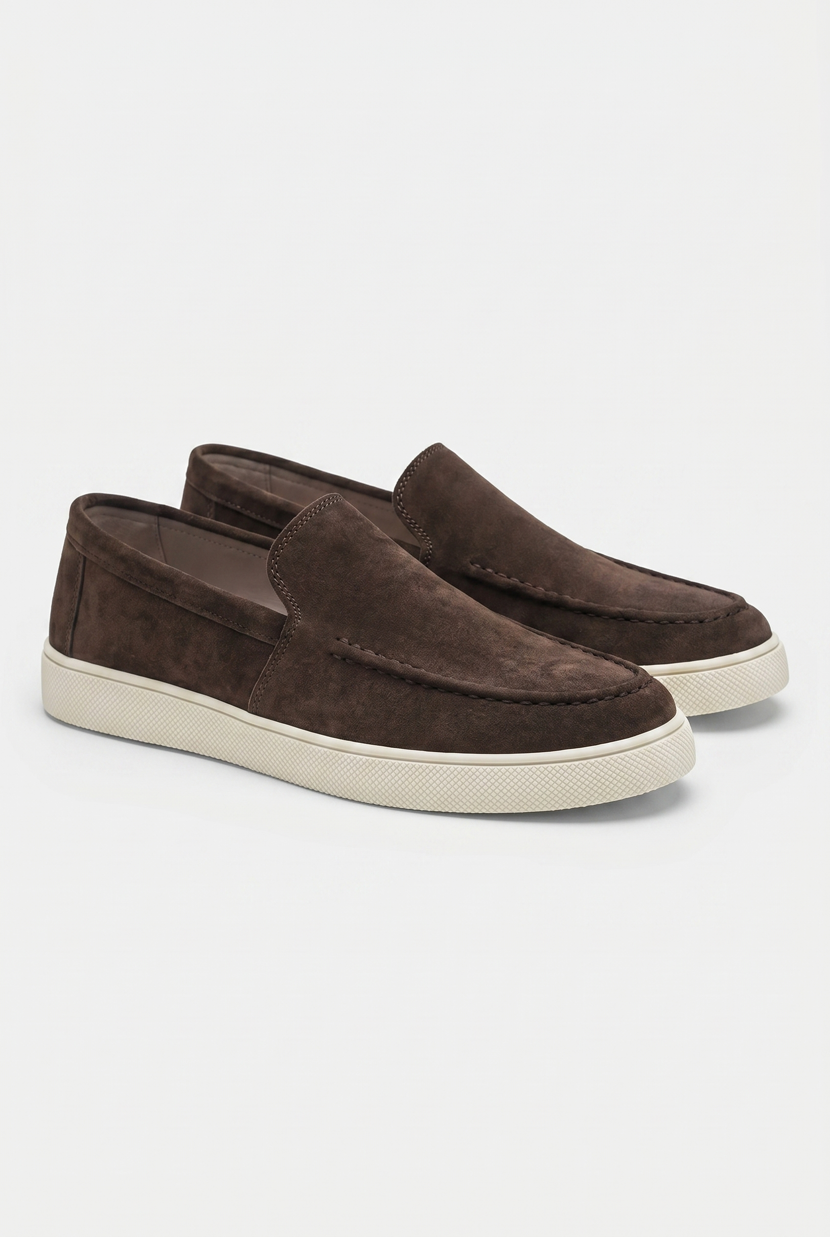 Men's Slip-On Loafers with Smooth Upper on Contrasting White Sole