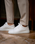 Męskie Sneakersy z Płaską Podeszwą i Widocznym Przeszyciem na Cholewce