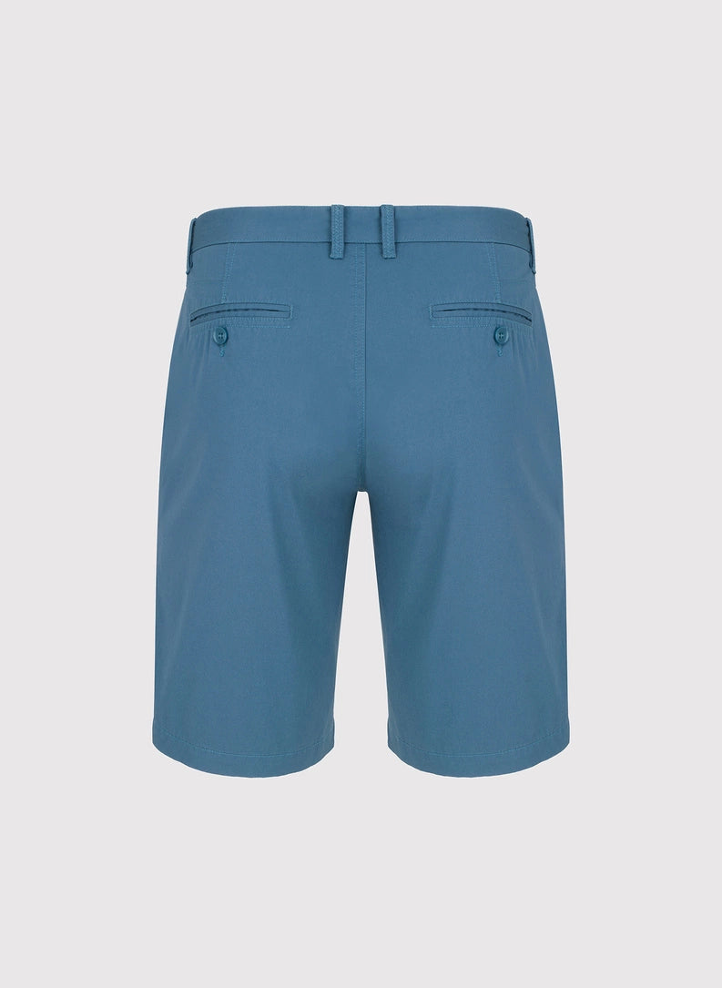 Men's shorts with a straight cut and side pockets
