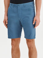 Men's shorts with a straight cut and side pockets