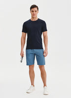 Men's shorts with a straight cut and side pockets