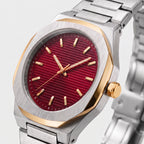 Męski zegarek z prążkowaną tarczą na bransolecie – Czerwony – ujęcie pod kątem