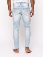 Męskie jeansy skinny – dolna część z tyłu