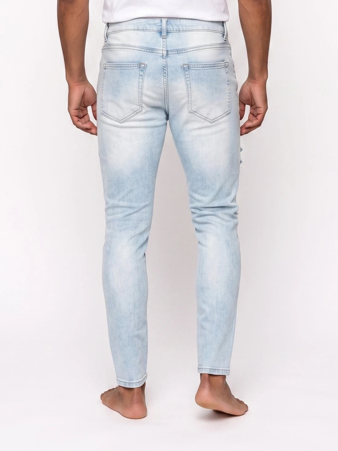 Męskie jeansy skinny – dolna część z tyłu