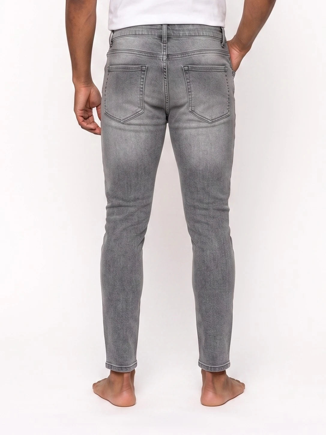 Męskie jeansy skinny – dolna część z tyłu, drugi wariant