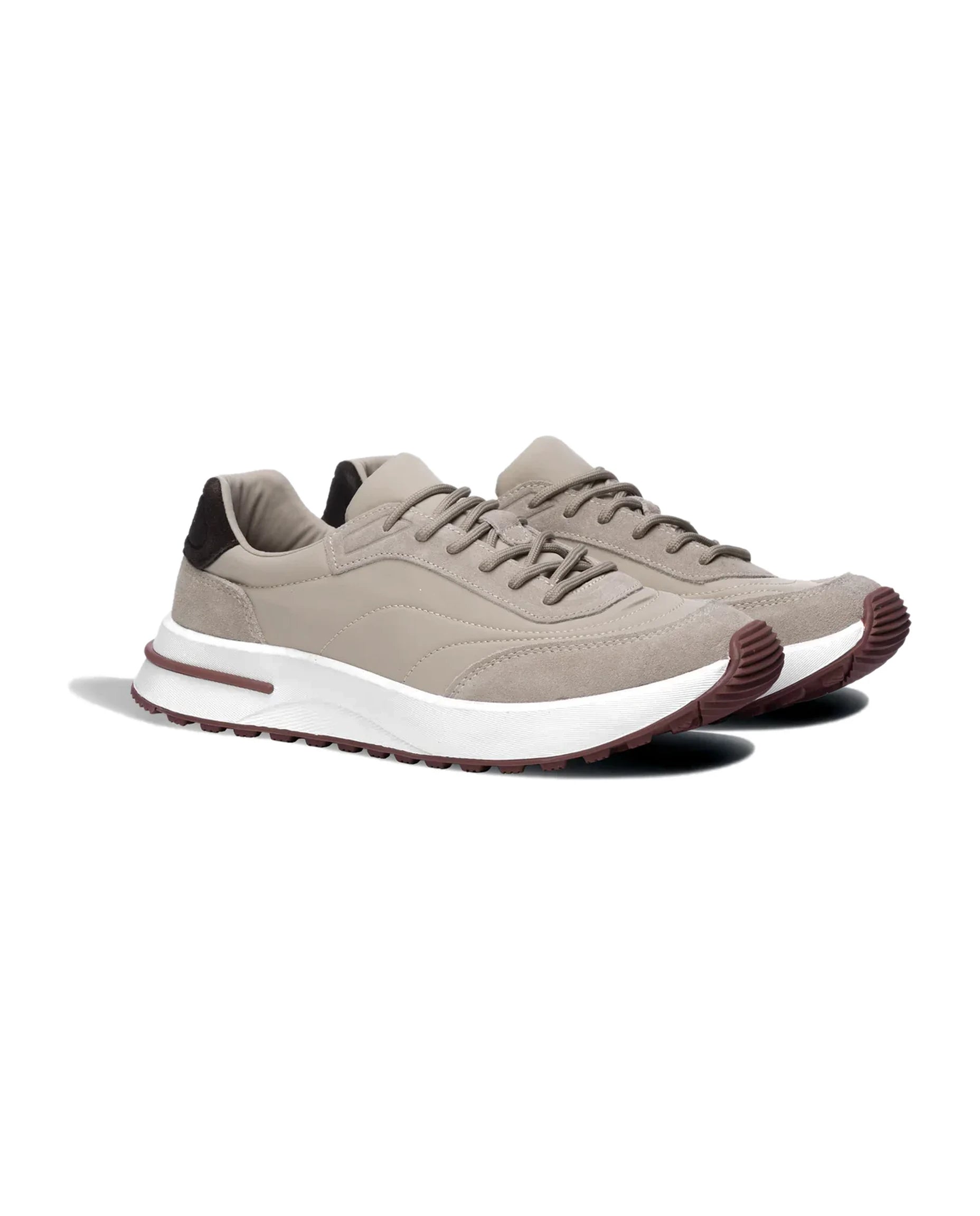 Męskie sneakersy sznurowane – przód