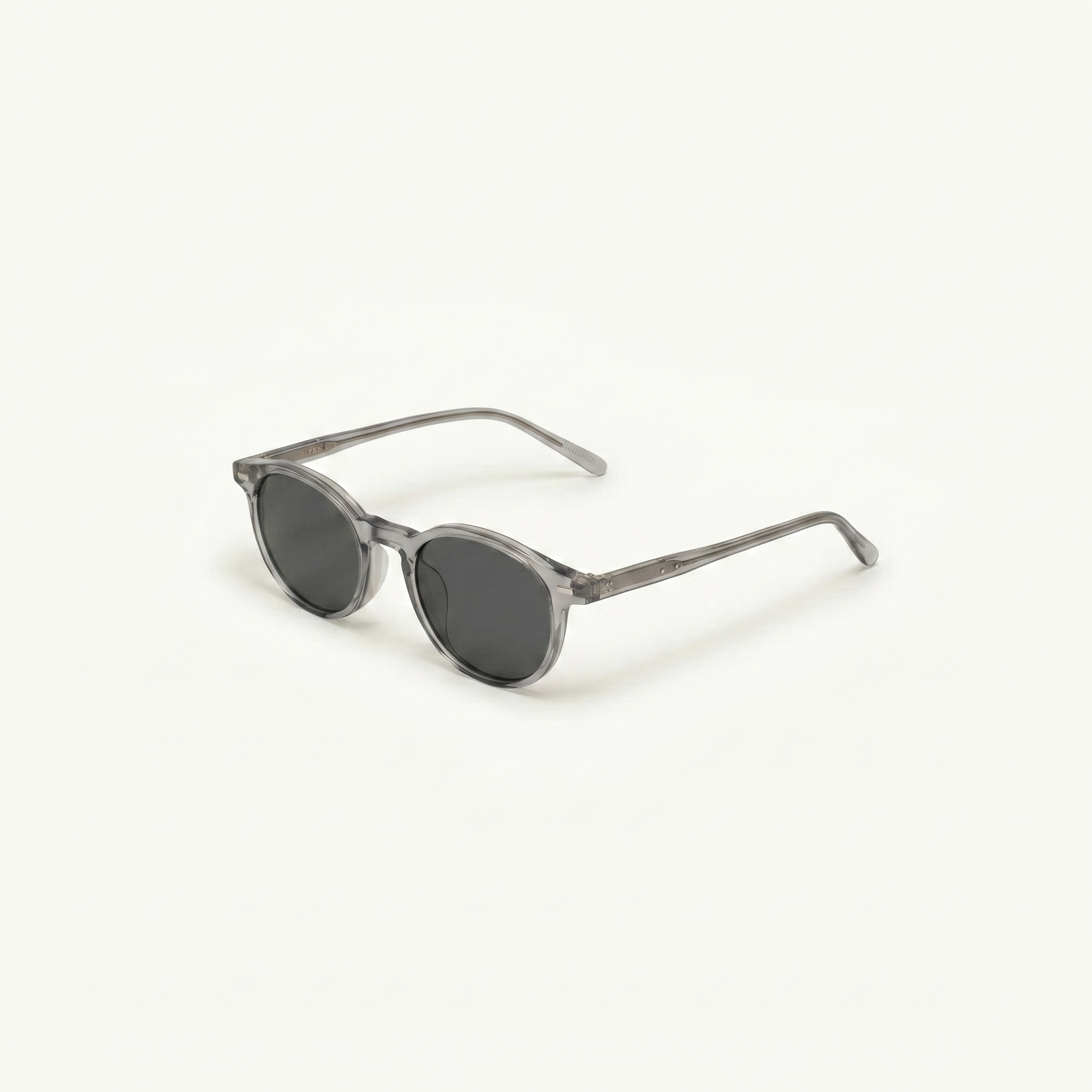 Unisex sunglasses with a wide flat frame and blue lenses